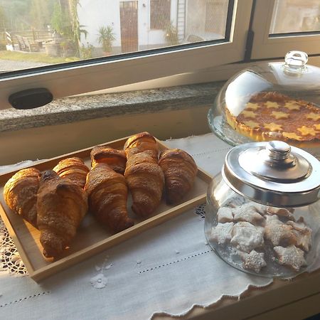 Il Cortile Di Greta Bed & Breakfast Lu (Piedmont) Ngoại thất bức ảnh