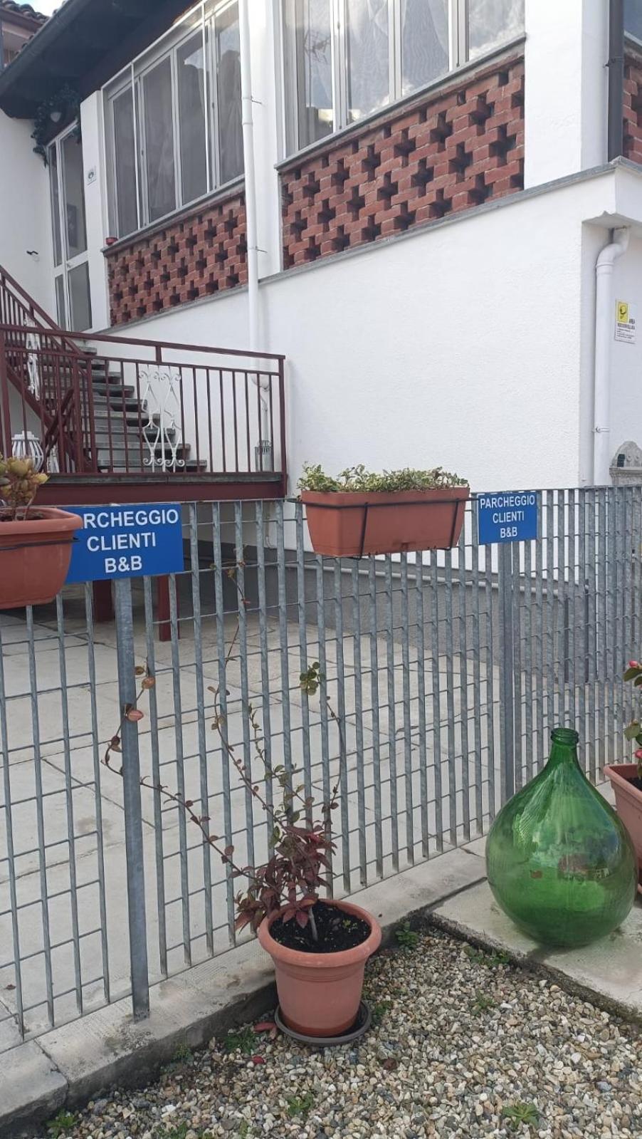 Il Cortile Di Greta Bed & Breakfast Lu (Piedmont) Ngoại thất bức ảnh